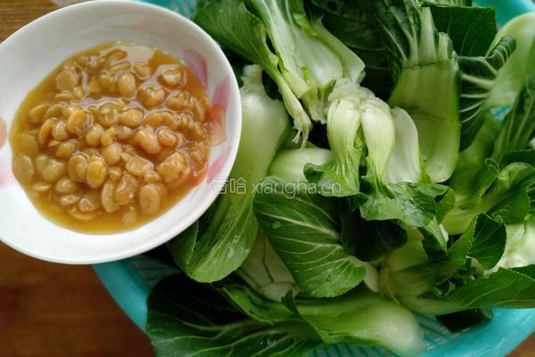 黄豆酱油菜的做法图解1