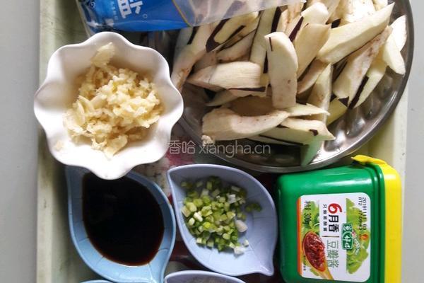 肉沫茄子的做法图解1