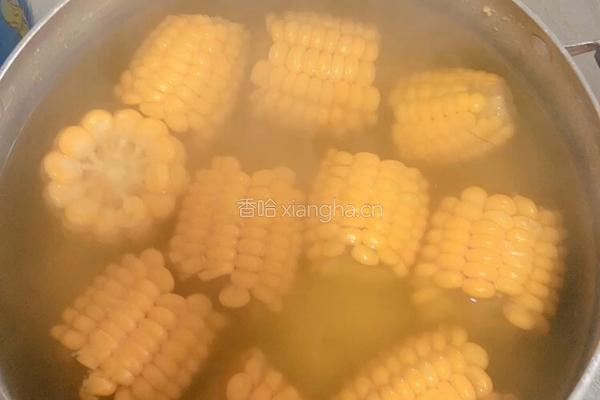 香浓牛奶玉米的做法图解3