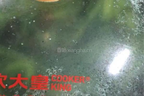 豆豉鲮鱼油麦菜的做法图解8