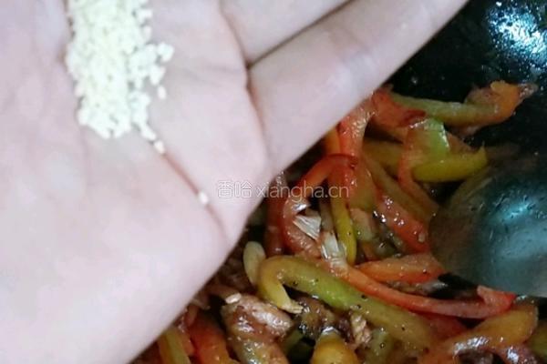 彩椒炒肉片的做法图解8
