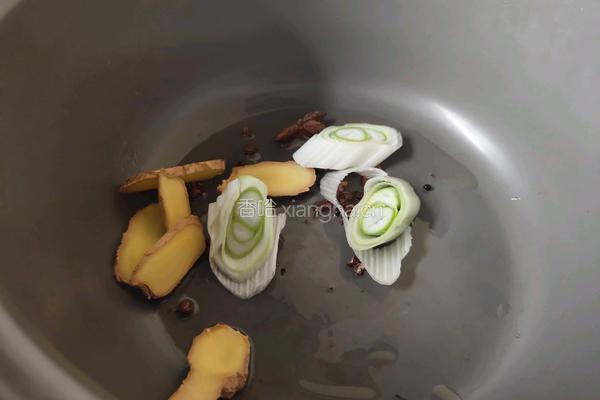 粉皮炖鸡的做法图解3