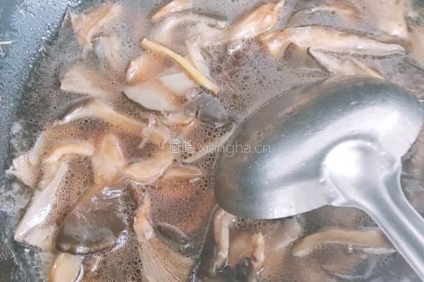 蘑菇炖豆腐的做法图解7