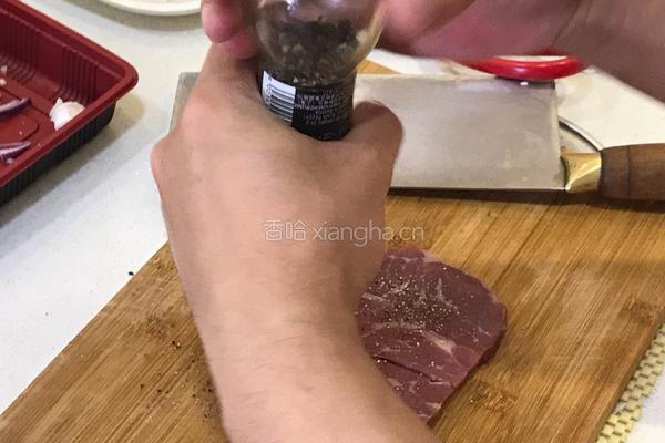 法式黑椒牛扒的做法图解2