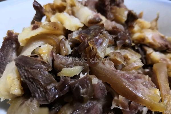 小炒腊肉（腊猪腿肉）的做法图解1