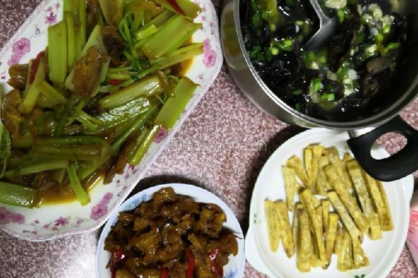 小炒腊肉（腊猪腿肉）的做法图解3