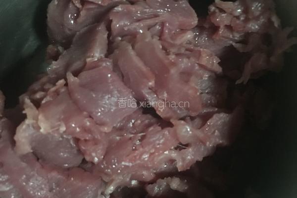 水煮肉片的做法图解1