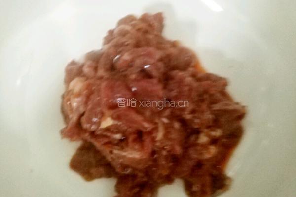 尖椒牛肉的做法图解1