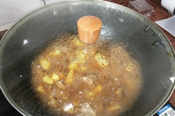 土豆烧排骨的做法图解13