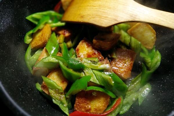 红烧鱼豆腐的做法图解7