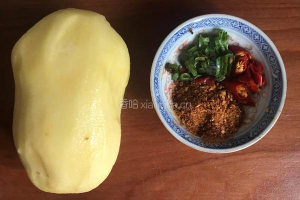 香辣狼牙土豆条的做法图解1