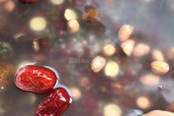黑米八宝粥的做法图解7
