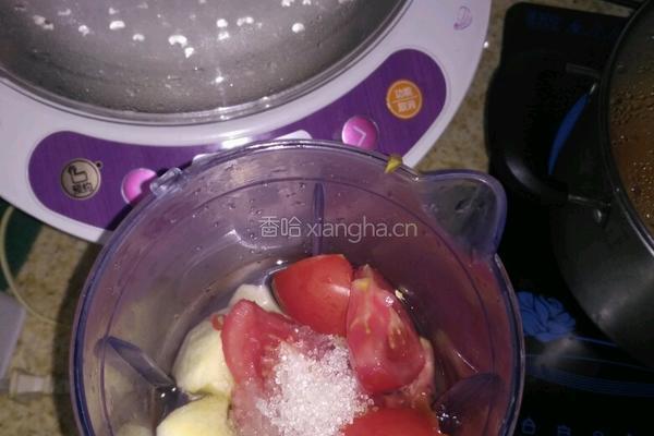 番茄苹果汁的做法图解2