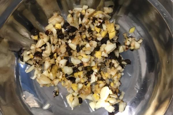 豆豉炒苦麦的做法图解2
