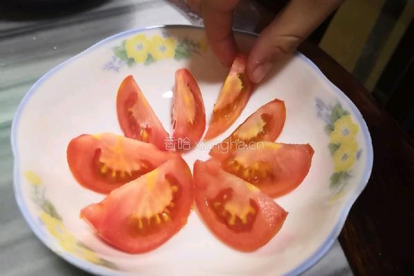 白糖西红柿的做法图解2