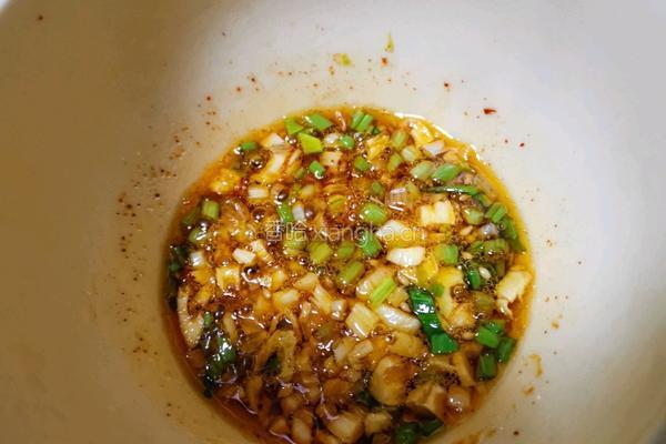 蘸水菠菜面的做法图解11