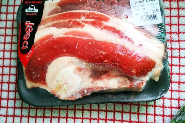 豆角牛肉馅儿饺子的做法图解2