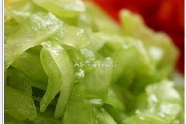 苦瓜煎蛋的做法图解1
