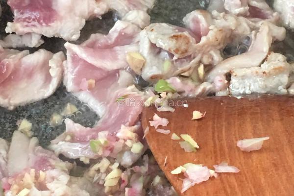 肉片炒紫菜头的做法图解4