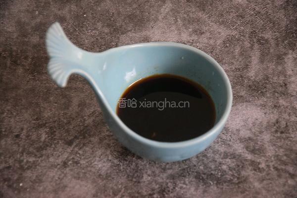 包菜炒肉的做法图解3