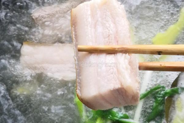 酸菜扣肉的做法图解5