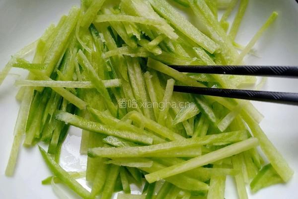 青萝卜蛤蜊肉汤的做法图解5