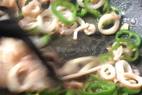 老干妈炒鱿鱼的做法图解6