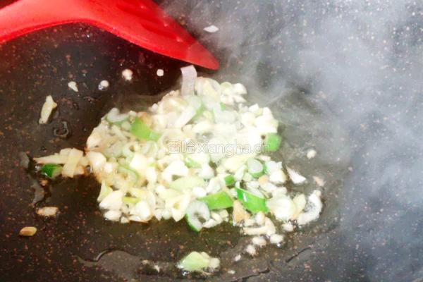 肉末芹菜的做法图解3