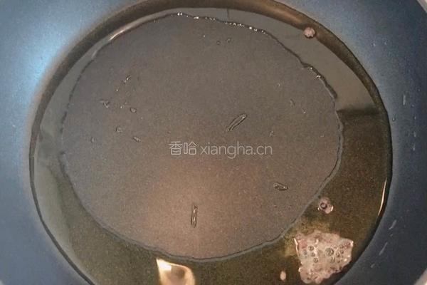 爆炒木耳鸡丁的做法图解4