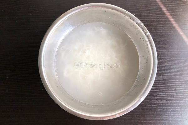 快手酸辣米粉的做法图解7