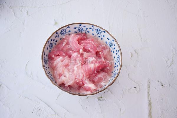 黄瓜鸡蛋炒肉片的做法图解2