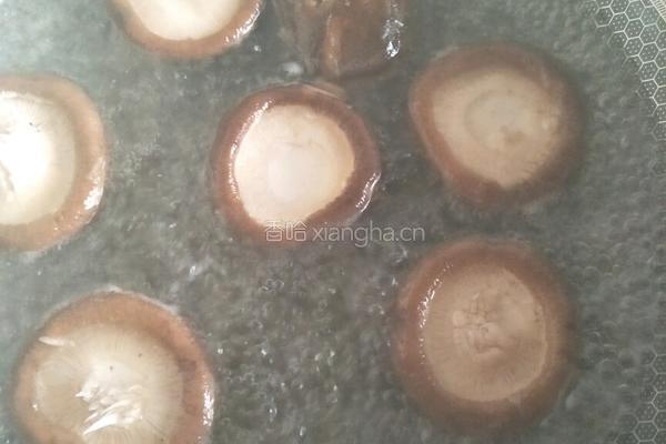 青菜香菇猪肉包的做法图解3