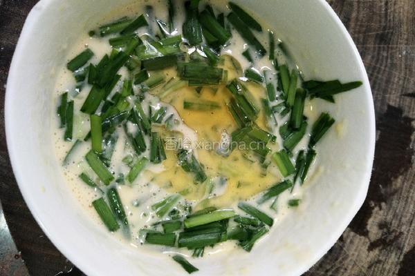 韭菜鸡蛋饼的做法图解6