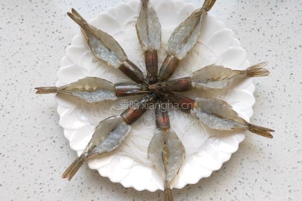 蒜蓉粉丝蒸虾的做法图解5
