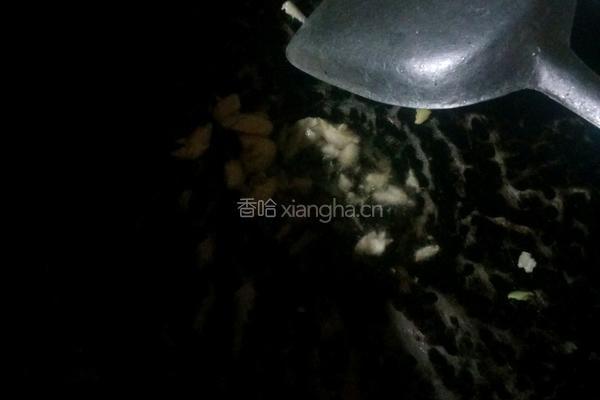 香香腊腌菜炒脆藕 的做法图解5