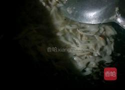香香腊腌菜炒脆藕 的做法图解7