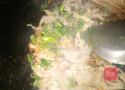 香香腊腌菜炒脆藕 的做法图解9