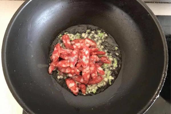 尖椒炒腊肉的做法图解5