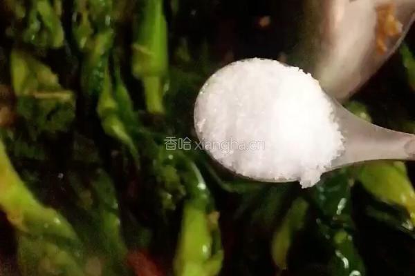 香辣蚝油菜苔的做法图解8