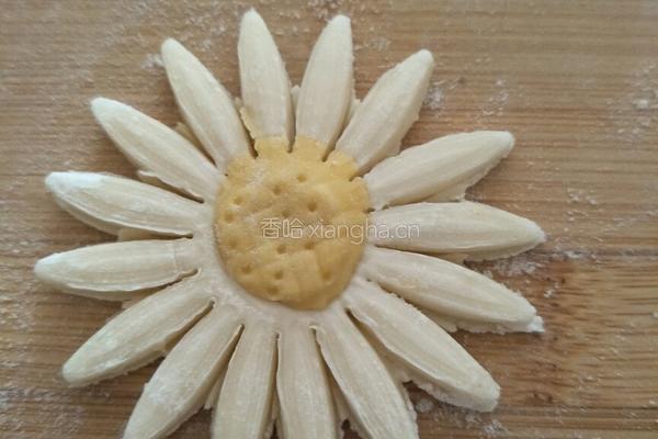 漂亮的花朵馒头的做法图解19