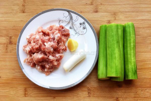 丝瓜肉馅饺子的做法图解5