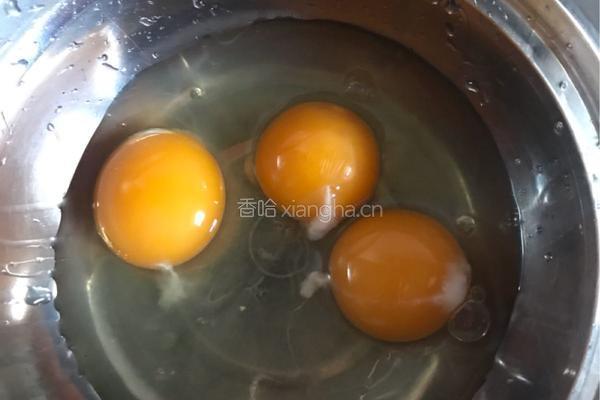 湘菜：菜干煎蛋的做法图解4