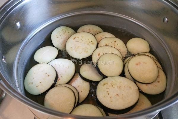 新文美食肉末蒸茄子的做法图解3