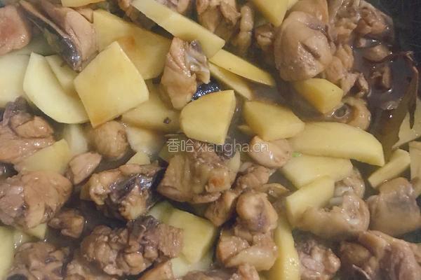 土豆炖鸡腿的做法图解4
