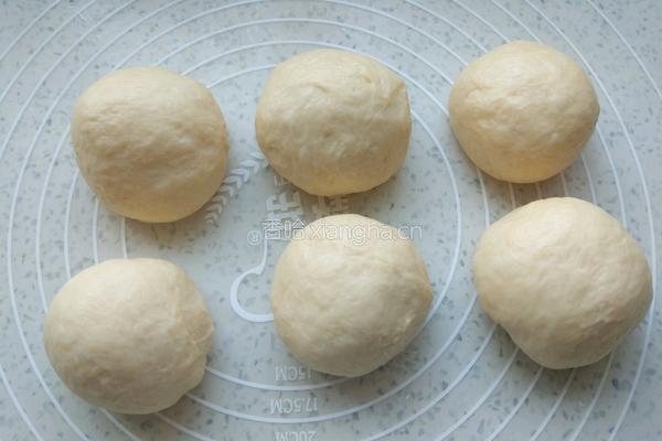 豆沙面包的做法图解5
