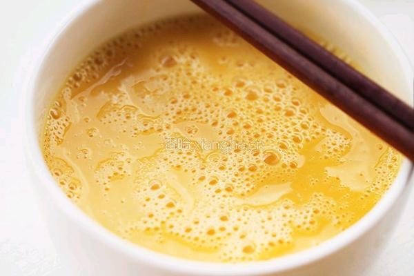 蛋炒松子的做法图解4