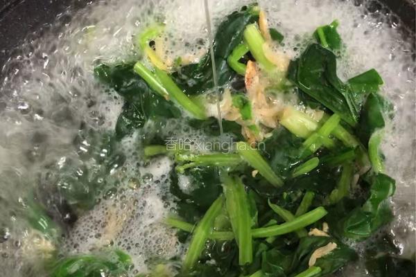 皮蛋虾皮菠菜汤的做法图解7