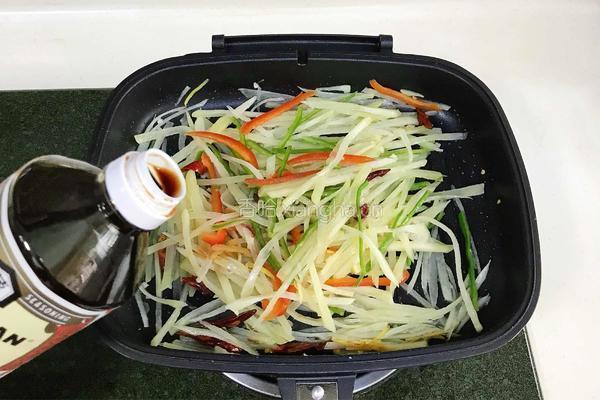 酸辣土豆丝的做法图解9