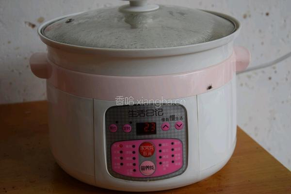 胡萝卜香菇骨头汤的做法图解5