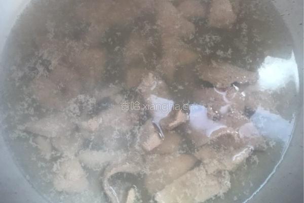 湘菜：爆炒猪肝的做法图解2